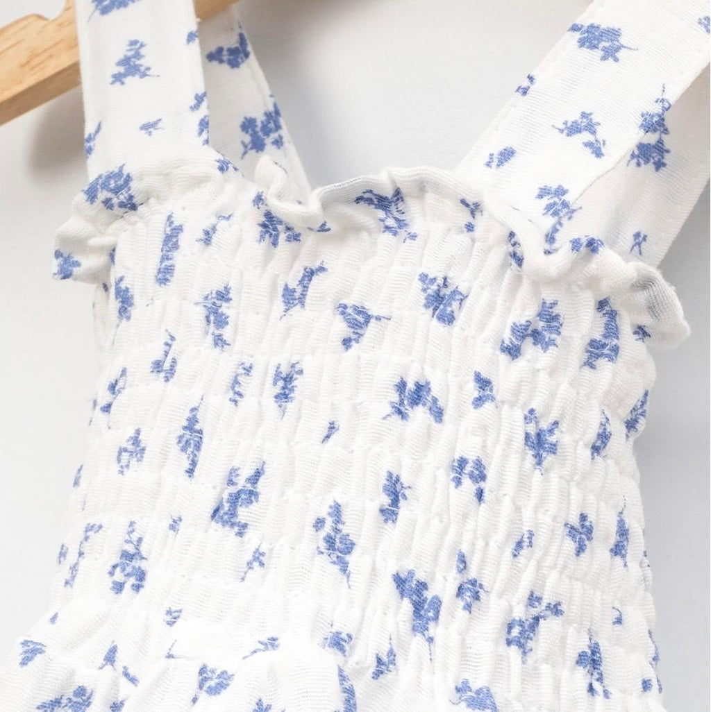 Bluebell şapkalı elbise